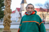 ​Губернатор НАО Юрий Бездудный передал главе крестьянско-фермерского хозяйства «Хаяр» Арсентию Вылке государственную награду РФ