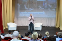 ​В Тельвиске состоялся открытый разговор губернатора НАО Ирины Гехт с жителями