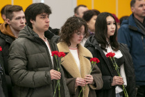 Жители НАО почтили память жертв геноцида советского народа, совершённого нацистами в период Великой Отечественной войны